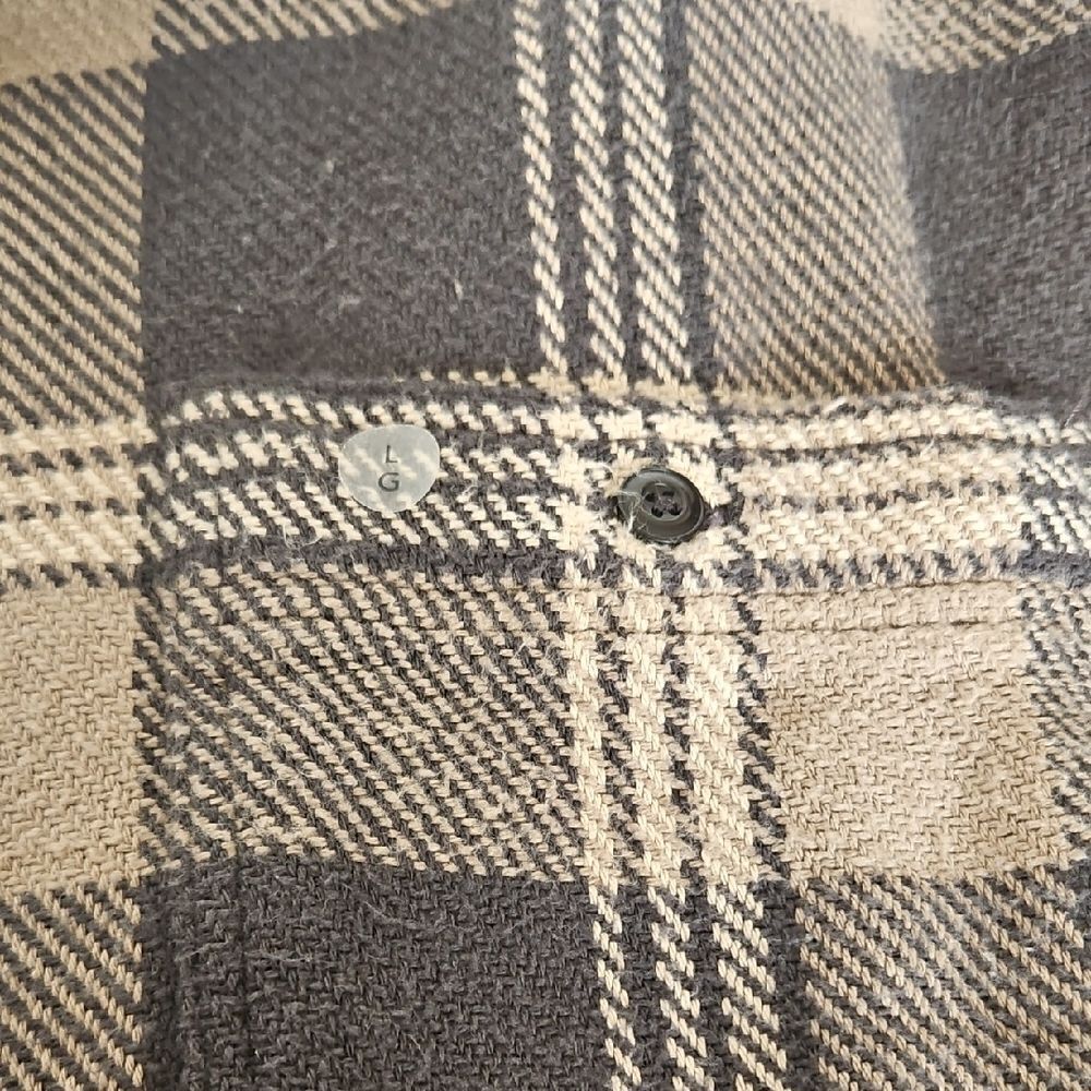 American Eagle Outfitters Black and Tan Plaid Shirt - Picture 15 of 16